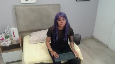 valevicious online show from September 30, 7:19 pm