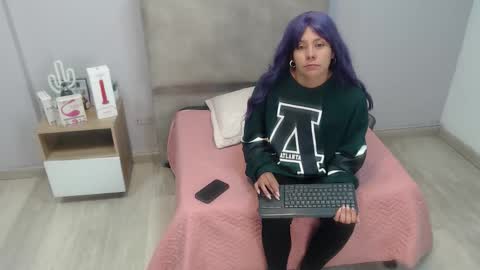 valevicious online show from October 4, 1:39 pm