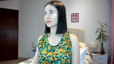 Macarena online show from January 14, 1:58 am