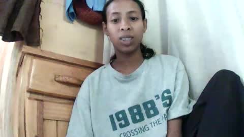 valysexyhot online show from February 10, 8:28 am