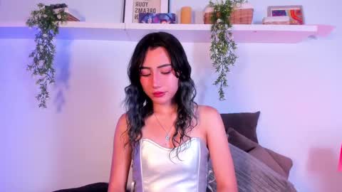 vamp  online show from September 30, 8:46 pm