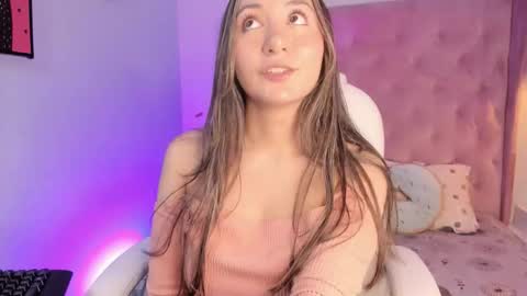 vanelope_evans_ online show from January 15, 2:01 pm