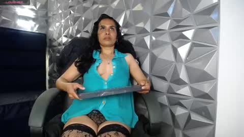 Vanessa online show from November 18, 9:16 pm