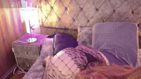 Vane  online show from April 9, 6:19 am