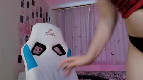 Vanessa online show from October 8, 5:56 am