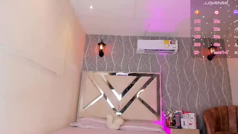    online show from March 7, 12:34 pm