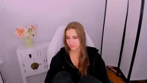 VanessaTrue online show from November 25, 8:20 pm