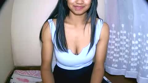 vanih27 online show from April 11, 6:44 pm