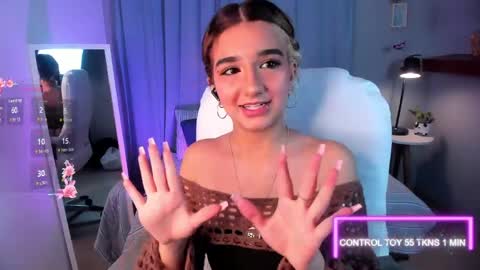 vanillafairy_ online show from June 3, 8:14 pm
