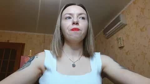 VanillaMuffin online show from February 12, 1:46 pm