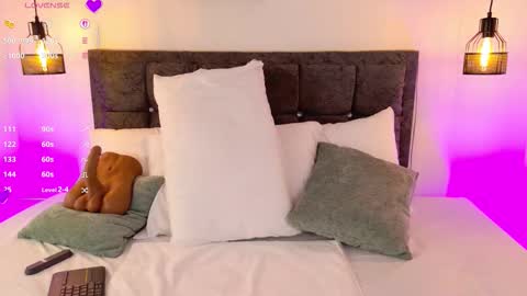 Karine online show from March 12, 9:39 pm