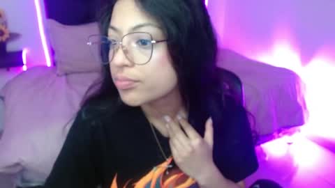 vane online show from February 15, 10:47 am