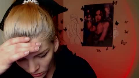 Vanessa online show from March 4, 6:14 pm