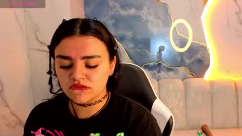 Live 800am 200pm COLOMBIAN HOUR online show from November 8, 2:44 pm