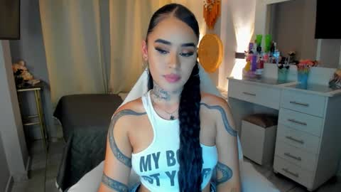 Vayolett Bass online show from February 20, 7:21 am