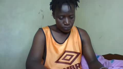 Vee tommy online show from December 15, 3:31 pm