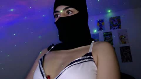 veiledamira01 online show from June 30, 9:53 am