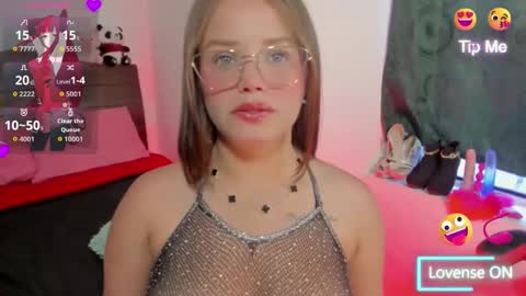 Vella online show from November 6, 7:53 pm