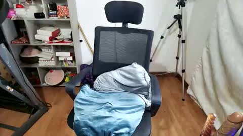 Im VelaI will be Christmas and New Year with my family December 22 to January 13 I will miss you guys. online show from March 28, 7:08 am