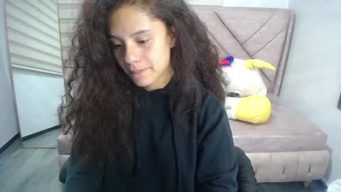 velvet_moon_v online show from September 24, 1:21 pm