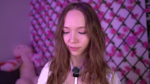 Polly online show from November 4, 6:13 pm