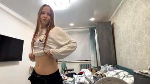 Rachel online show from November 27, 5:21 am