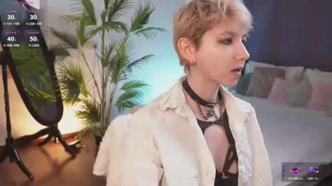 CLEOshort hair  TIna long hair  online show from February 19, 4:00 pm