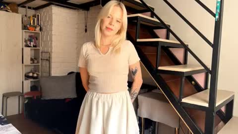 Lisa online show from October 23, 10:21 am