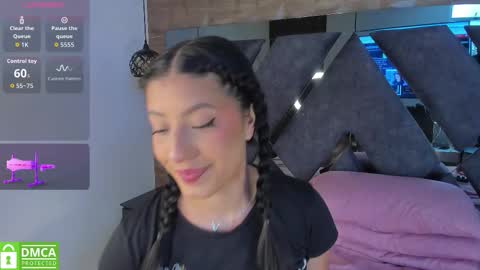 Venus online show from November 30, 2:21 pm