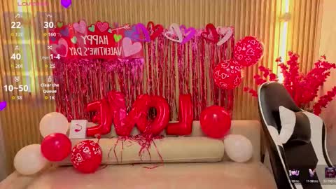 Venus  online show from February 14, 9:17 pm