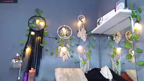 Venus online show from February 15, 6:44 pm