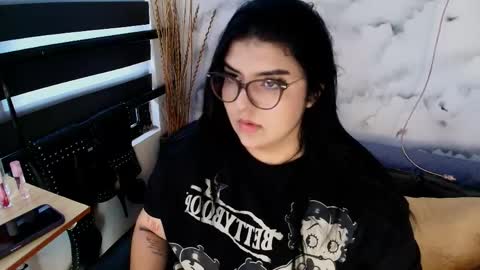 Venus Clark online show from June 3, 6:46 pm