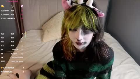 Erica online show from November 2, 8:12 pm