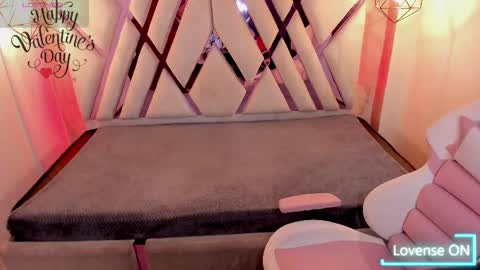 Domelipa  online show from February 15, 11:17 am