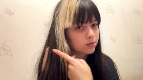 Veronika online show from February 11, 9:05 pm