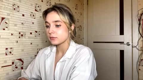 Nova online show from October 5, 6:35 pm