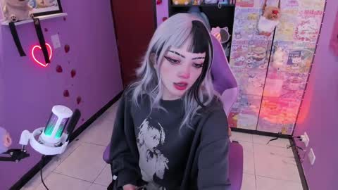     online show from October 2, 11:43 pm