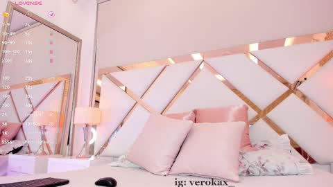 Vero online show from September 24, 3:49 am