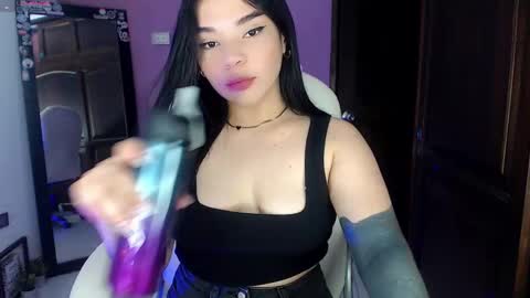 veronica_118 online show from January 24, 3:11 am