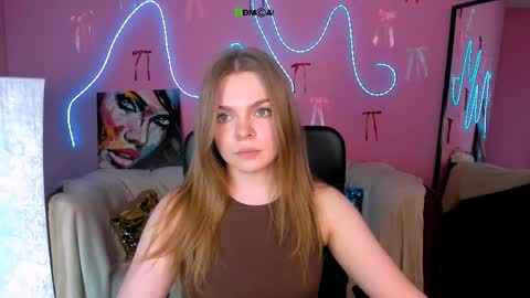 Ronni online show from April 2, 7:22 pm