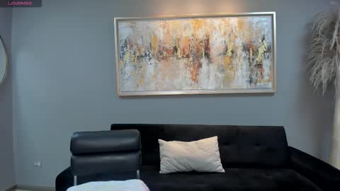 veronicablue1 online show from December 14, 10:10 am