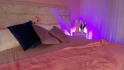 Vero  online show from March 12, 3:07 pm