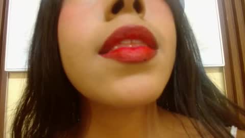 Veronica Robles online show from September 19, 6:29 pm