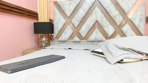 Veronica Robles online show from March 8, 4:16 pm