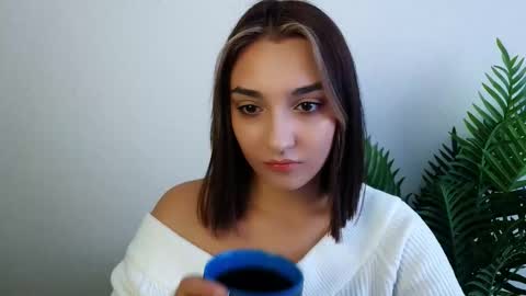 Ana online show from October 4, 11:38 am