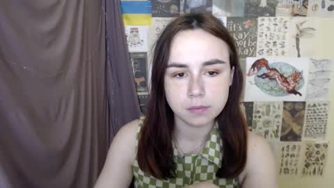 veryveryvery_shy online show from November 24, 9:44 am