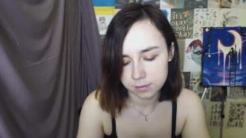 veryveryvery_shy online show from March 12, 6:29 am