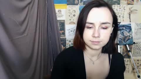 veryveryvery_shy online show from January 26, 6:38 am