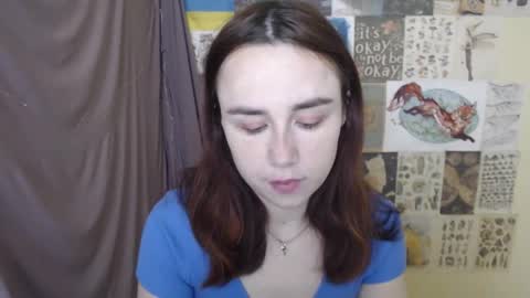 veryveryvery_shy online show from December 3, 6:16 am