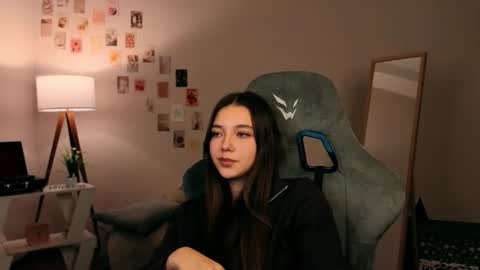 Rachel online show from November 27, 7:39 pm